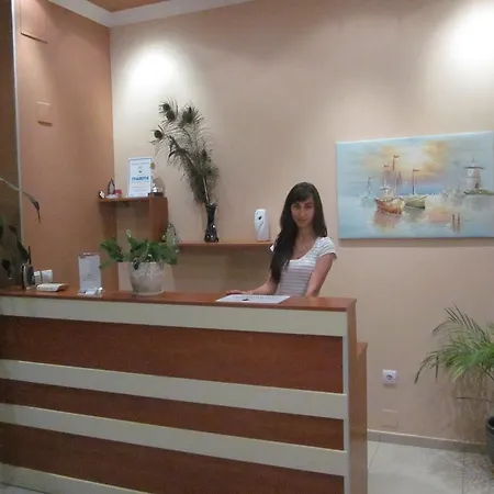 Albatros 2 Family キテン