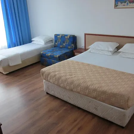 ホテル Albatros 2 Family