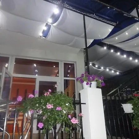 Albatros 2 Family 2*