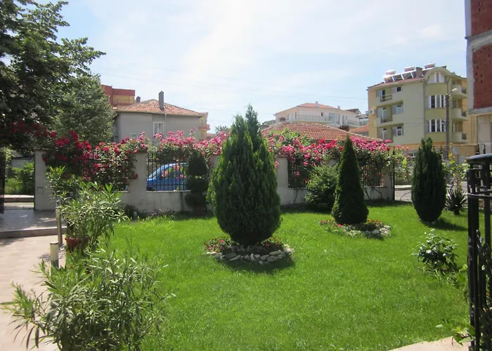 Albatros 2 Family Hotel Kiten (Burgas)